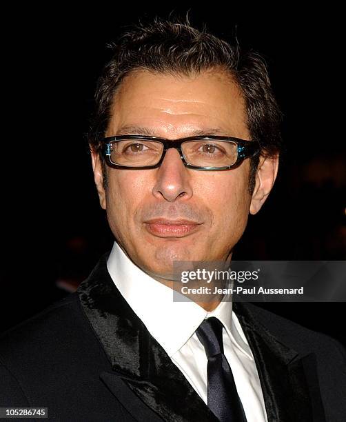 Jeff Goldblum's Oscar Photo Check Goes Viral: The Internet Reacts Jeff Goldblum's Oscar Photo Check Goes Viral: The Internet Reacts