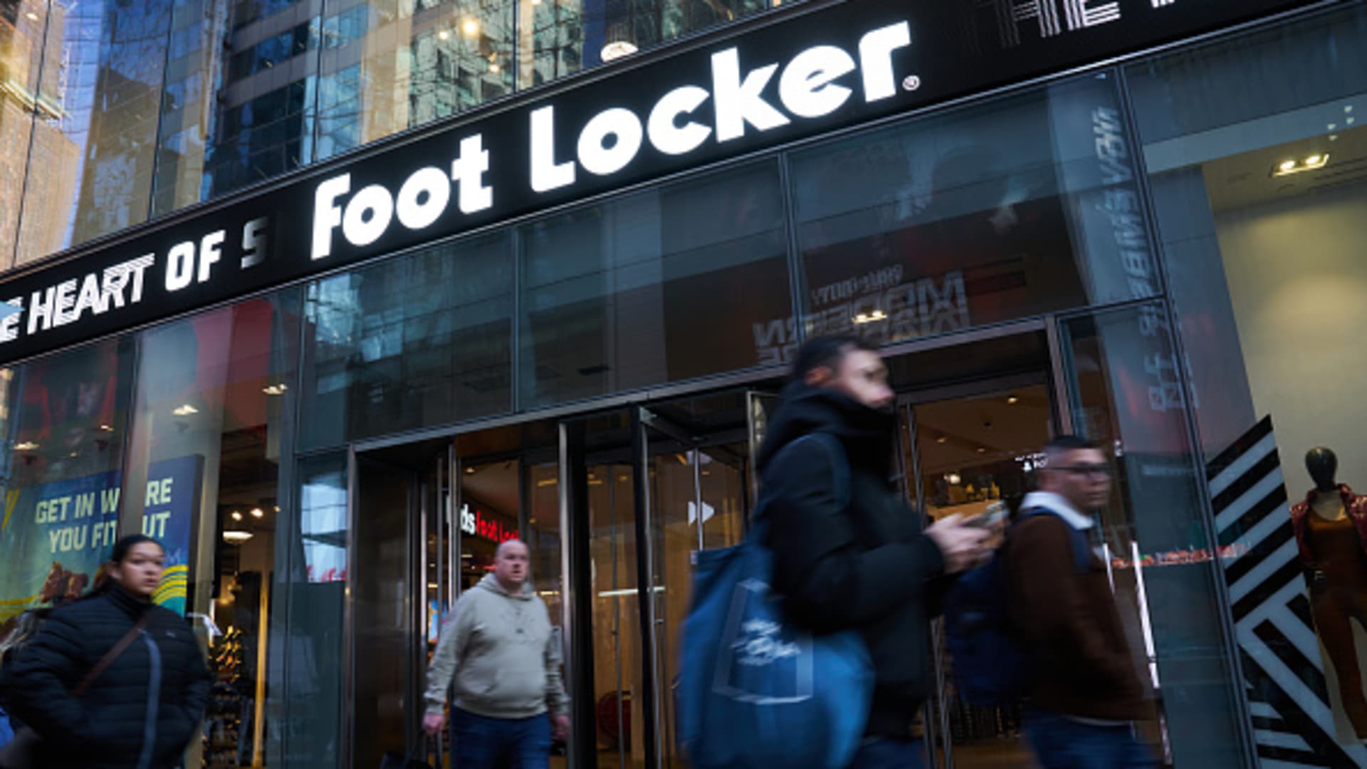 Jim Cramer Recommends Foot Locker (FL): A Detailed Analysis Jim Cramer Recommends Foot Locker (FL): A Detailed Analysis