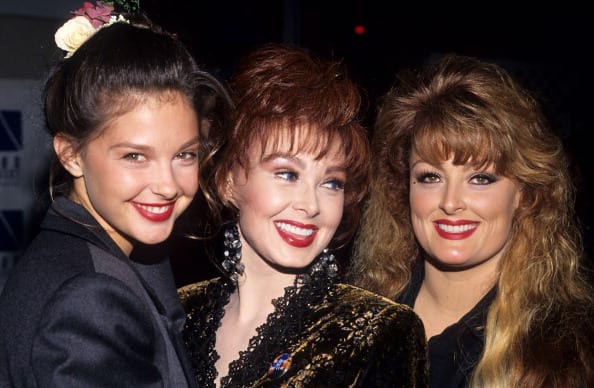 Judd Sisters Reveal Family Struggles And Triumphs In Upcoming Documentary Judd Sisters Reveal Family Struggles And Triumphs In Upcoming Documentary