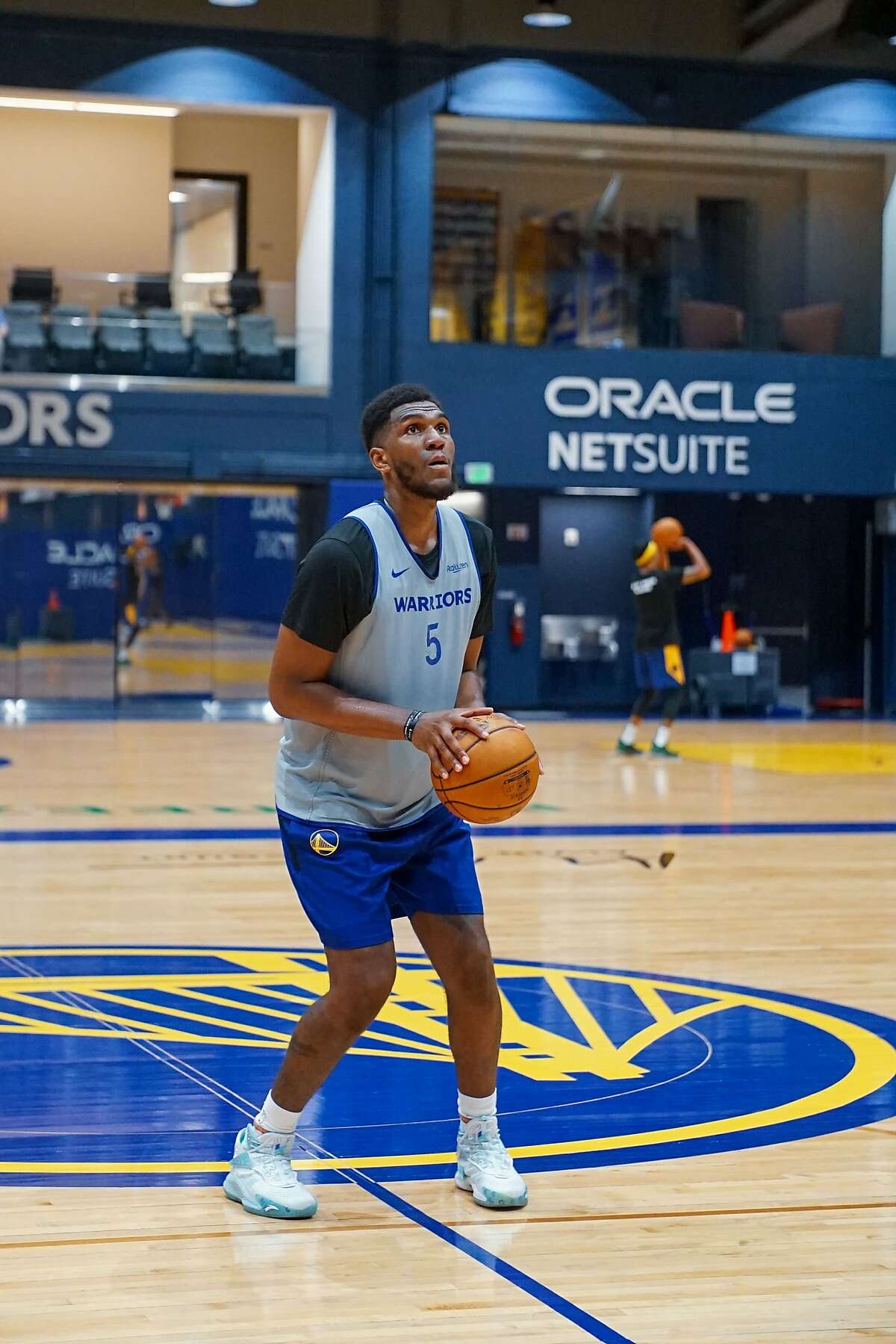 Kevon Looney's Free Agency Decision: What's Next For The Warriors? Kevon Looney's Free Agency Decision: What's Next For The Warriors?
