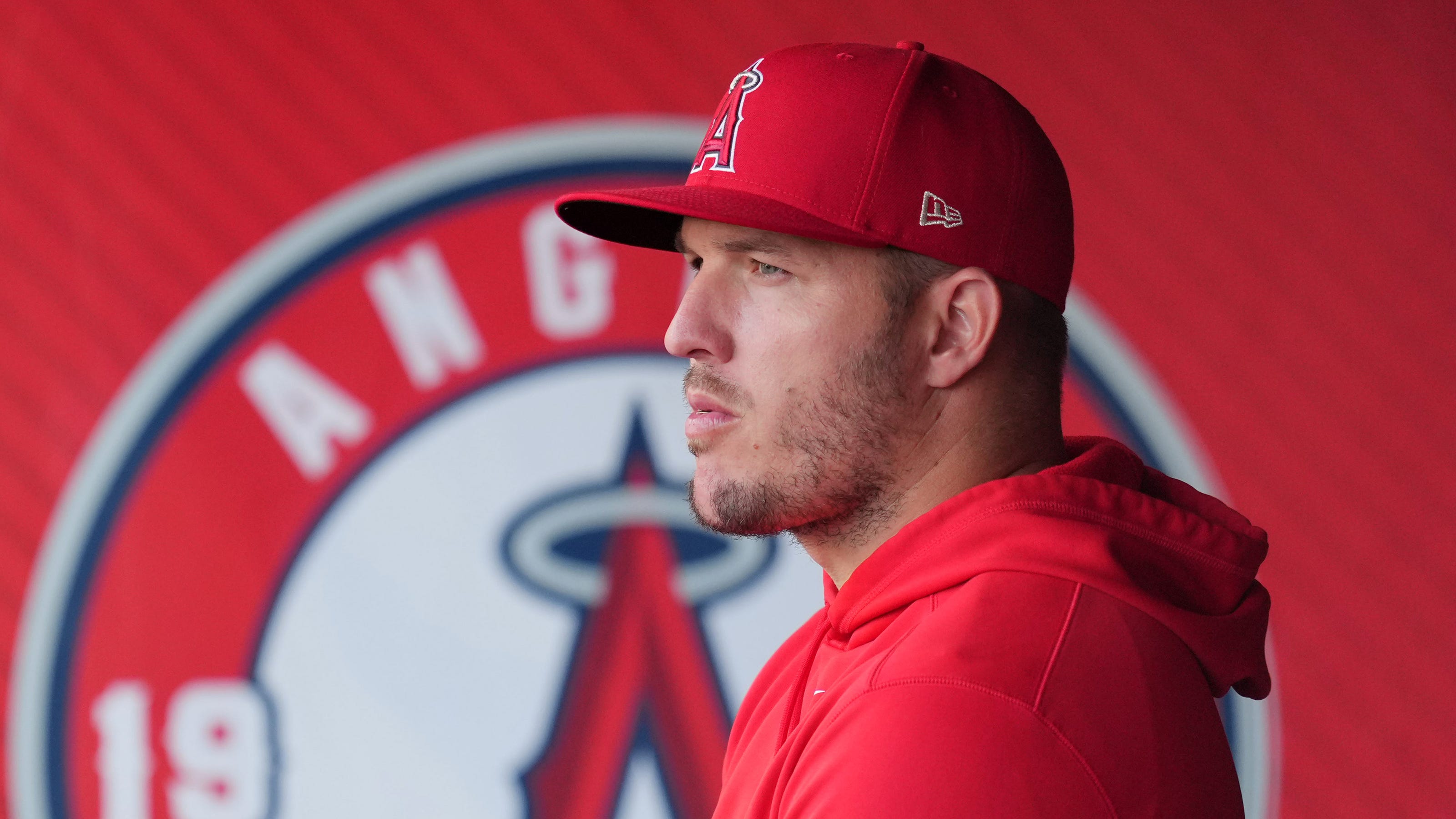 Knee Injury Forces Mike Trout Out; Angels Extend Losing Streak To Five Knee Injury Forces Mike Trout Out; Angels Extend Losing Streak To Five
