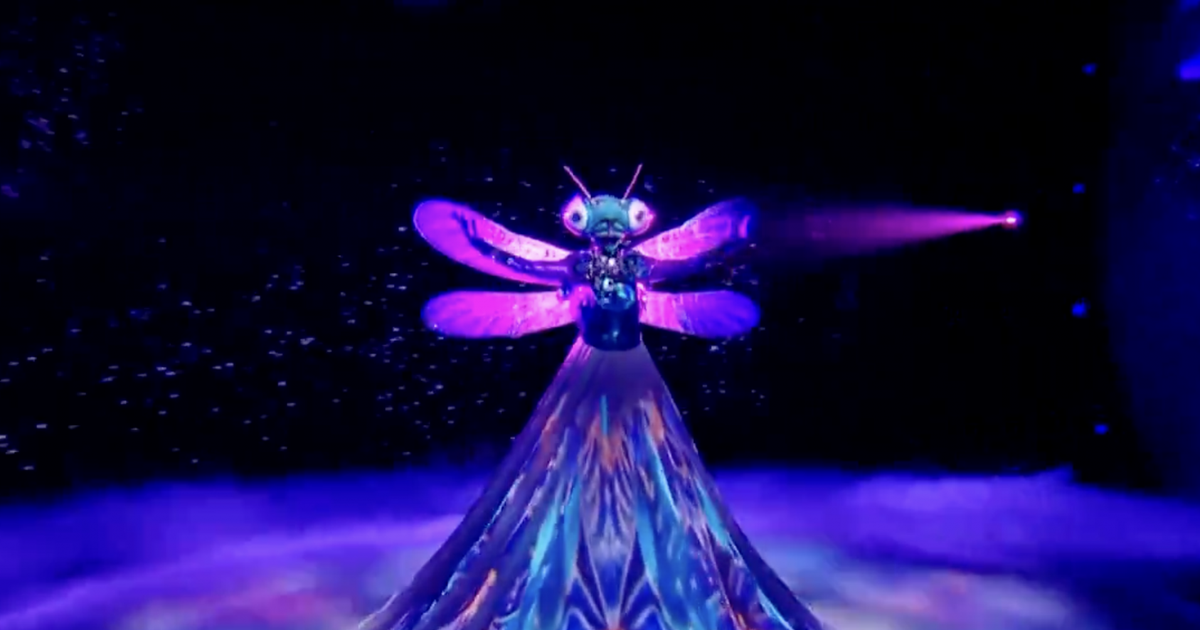 L'Autruche De Mask Singer 2025 : Indices, Pronostics Et Révélations De Chantal Ladesou L'Autruche De Mask Singer 2025 : Indices, Pronostics Et Révélations De Chantal Ladesou