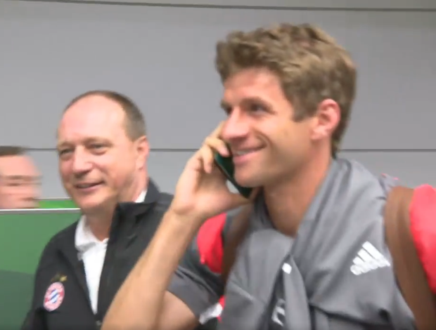 L'habileté De Thomas Müller Face Aux Questions D'un Journaliste Du Bayern Munich L'habileté De Thomas Müller Face Aux Questions D'un Journaliste Du Bayern Munich