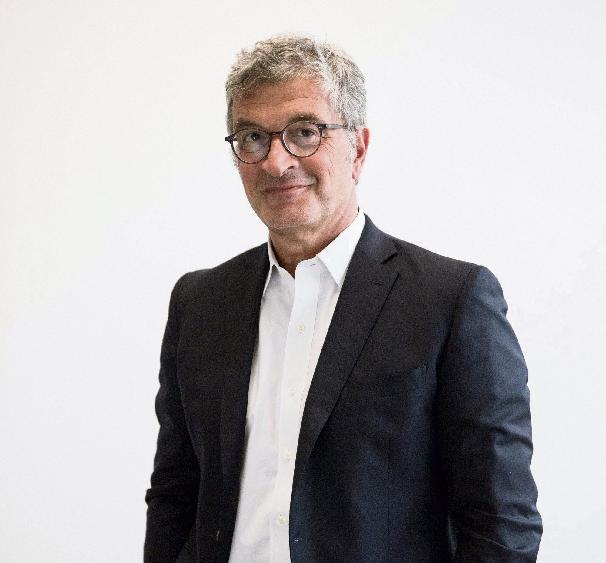 La Carte Blanche : Comprendre La Philosophie De Marc Fiorentino