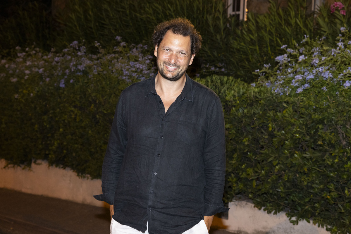 La Roue De La Fortune (M6) : Eric Antoine A-t-il Conquis Son Public Après 3 Mois ? La Roue De La Fortune (M6) : Eric Antoine A-t-il Conquis Son Public Après 3 Mois ?