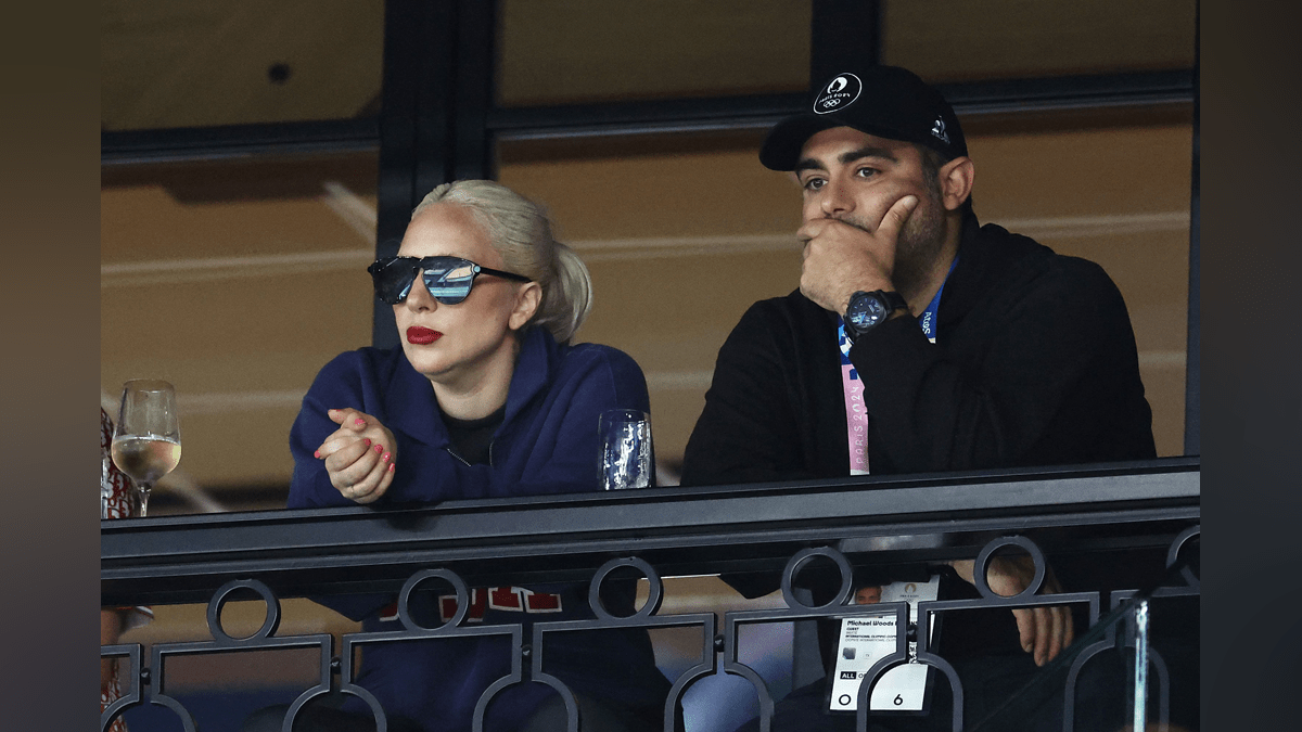 Lady Gaga And Fiancé Michael Polansky: A Hand-in-Hand Night Out After SNL Lady Gaga And Fiancé Michael Polansky: A Hand-in-Hand Night Out After SNL