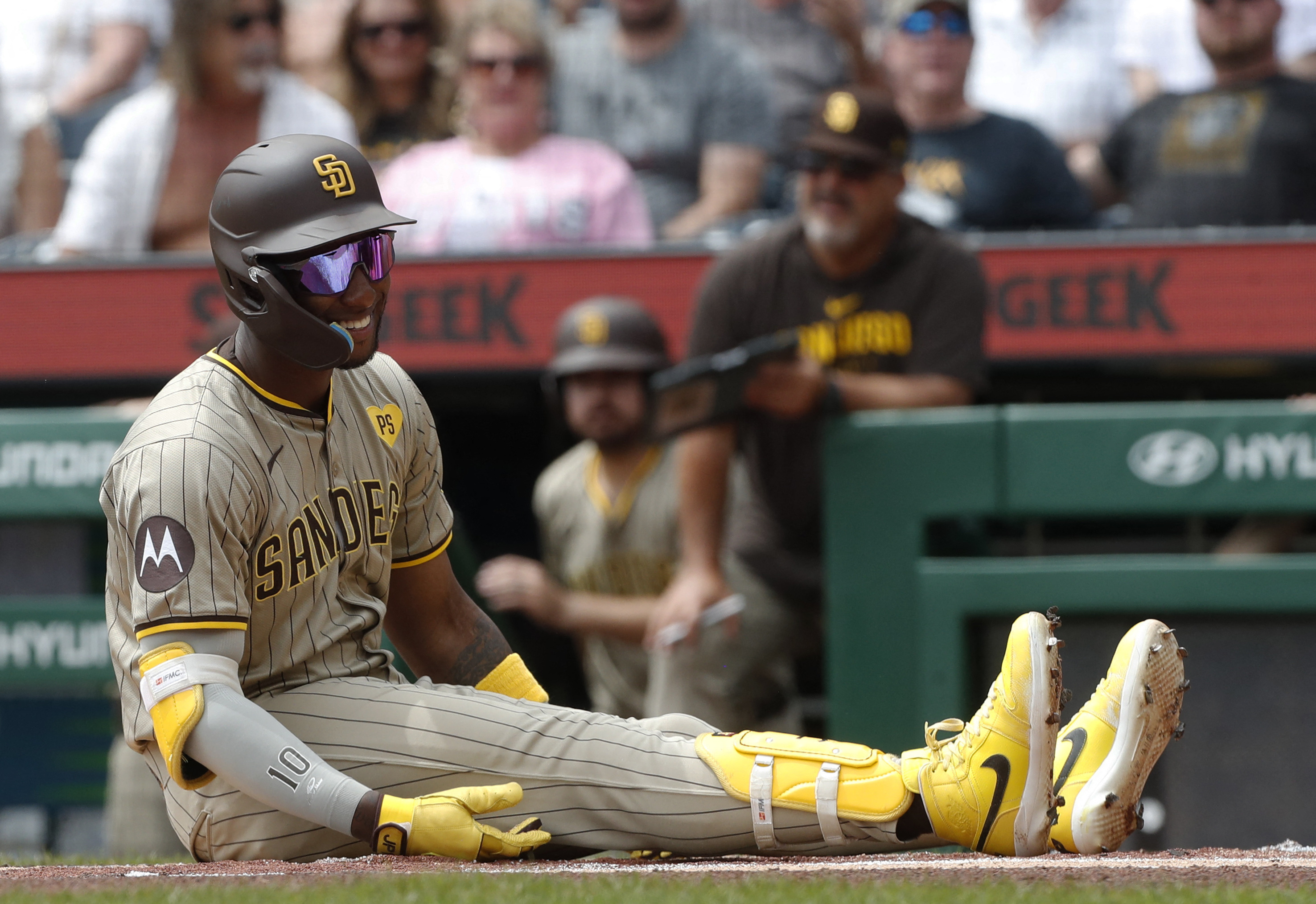 Late-Game Heroics: Gurriel's Pinch-Hit RBI Propels Padres Past Braves 1-0