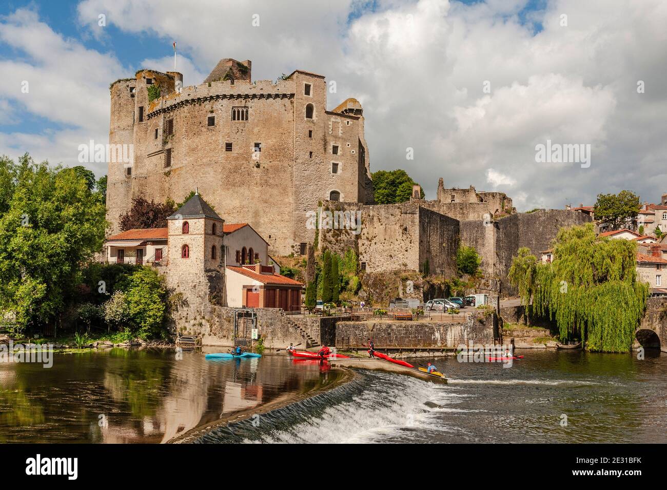 Le Théâtre Tivoli De Clisson : Un Regard Sur Son Intérieur Grâce Au Loto Du Patrimoine 2025 Le Théâtre Tivoli De Clisson : Un Regard Sur Son Intérieur Grâce Au Loto Du Patrimoine 2025