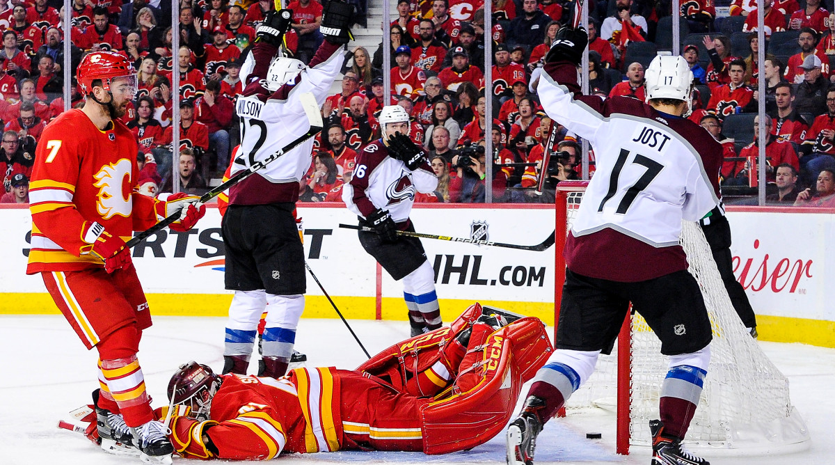 Leafs Triumph Over Avalanche In Close 2-1 Game Leafs Triumph Over Avalanche In Close 2-1 Game
