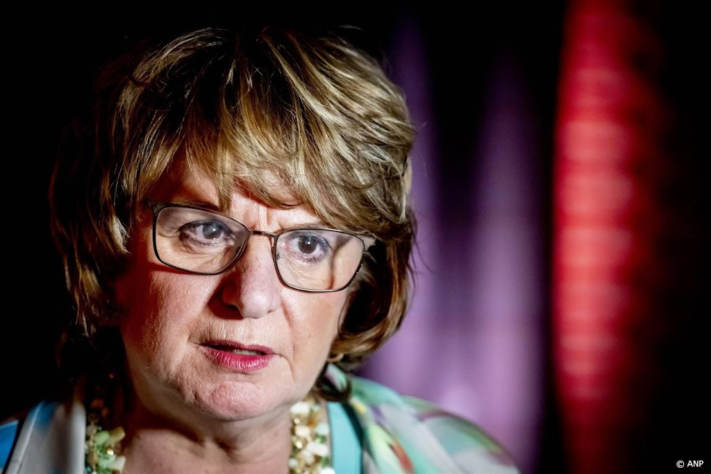 Leeflang-affaire: NPO-toezichthouder Moet Met Bruins In Gesprek Leeflang-affaire: NPO-toezichthouder Moet Met Bruins In Gesprek