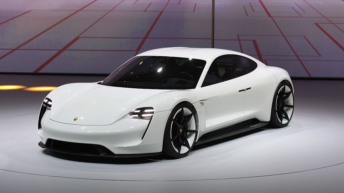 Legendás F1 Technológia: Porsche Közúti Modellje Legendás F1 Technológia: Porsche Közúti Modellje