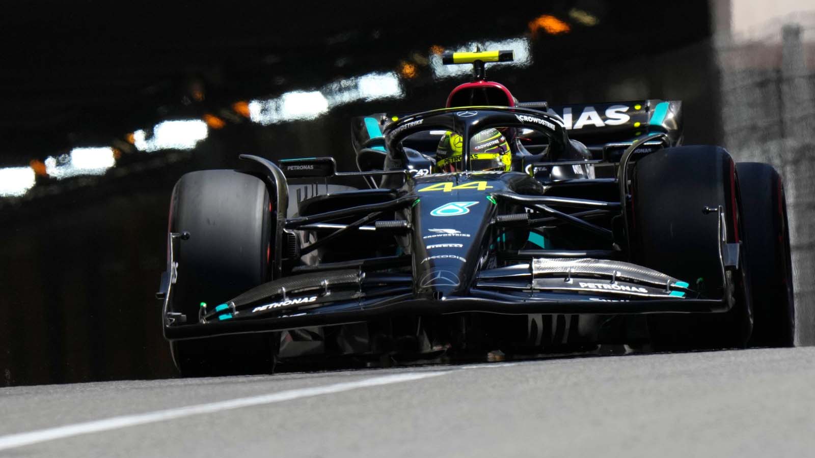 Lewis Hamilton: Mercedes Investigates New Developments Lewis Hamilton: Mercedes Investigates New Developments