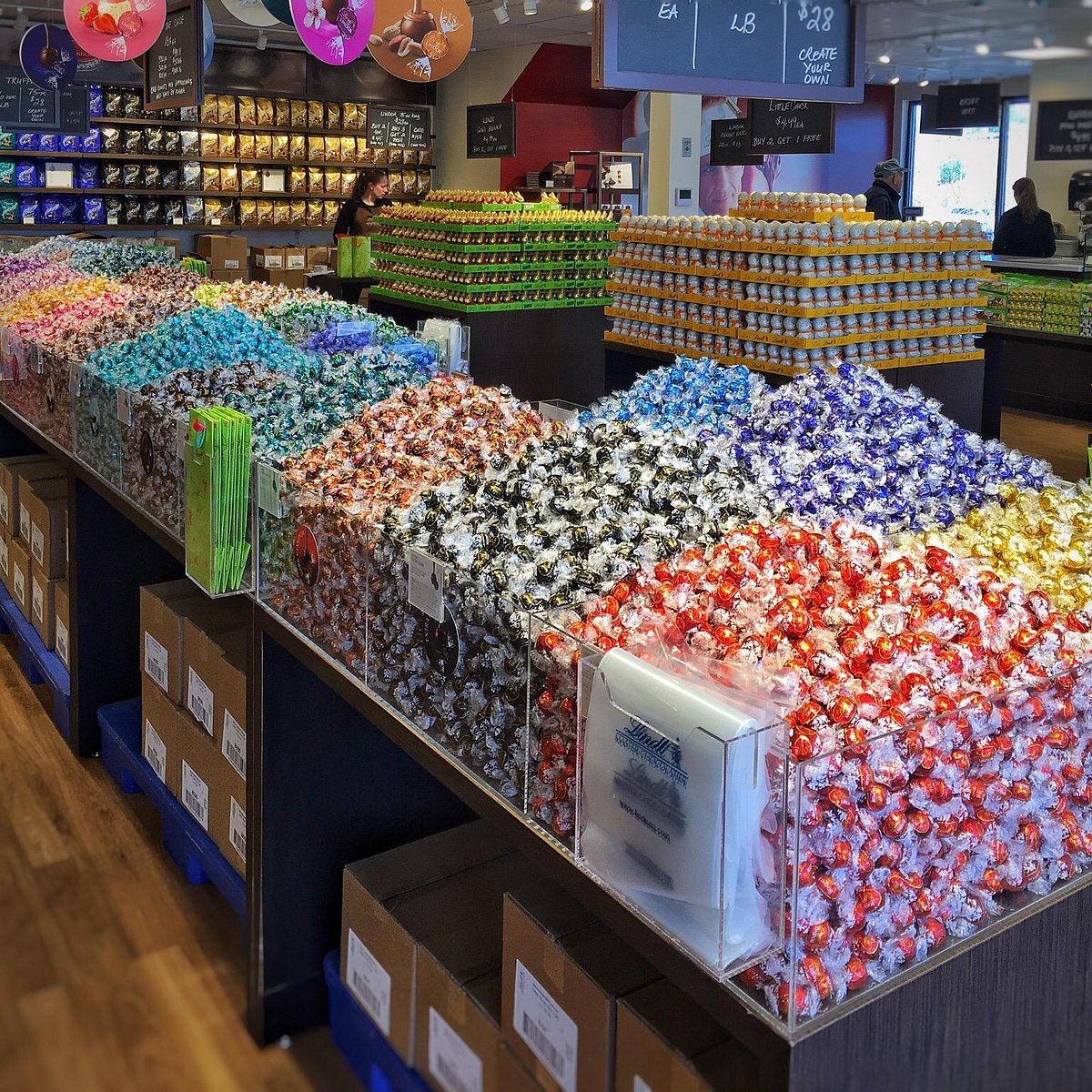 Lindt's New Chocolate Shop: A Central London Destination Lindt's New Chocolate Shop: A Central London Destination