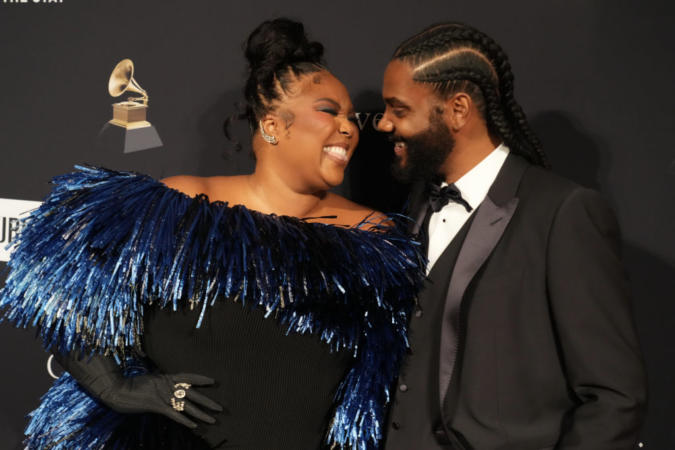 Lizzo's Boyfriend Myke Wright: Net Worth, Job & Relationship Details Lizzo's Boyfriend Myke Wright: Net Worth, Job & Relationship Details