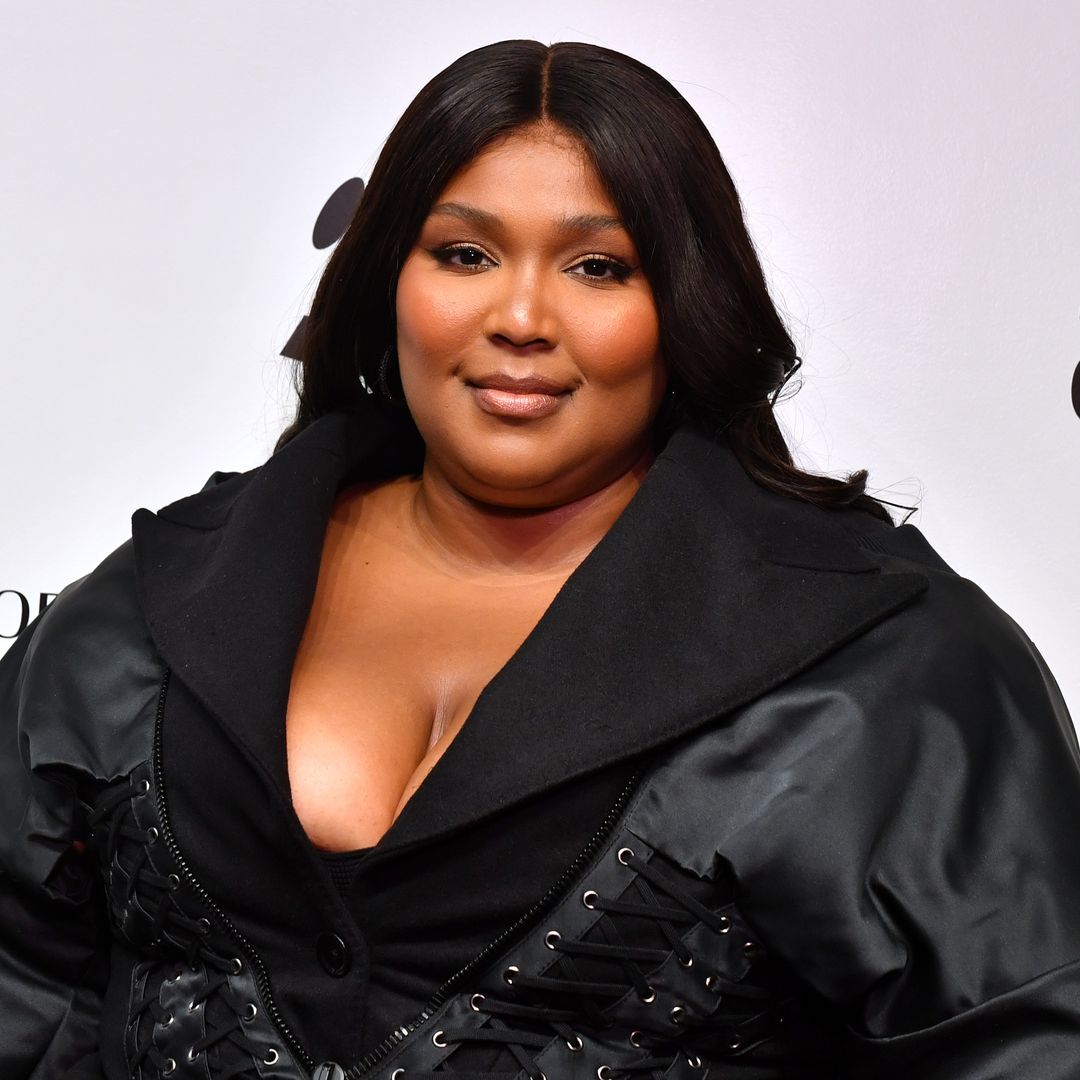 Lizzo's Stunning Oscars Appearance: A Weight Loss Transformation Lizzo's Stunning Oscars Appearance: A Weight Loss Transformation