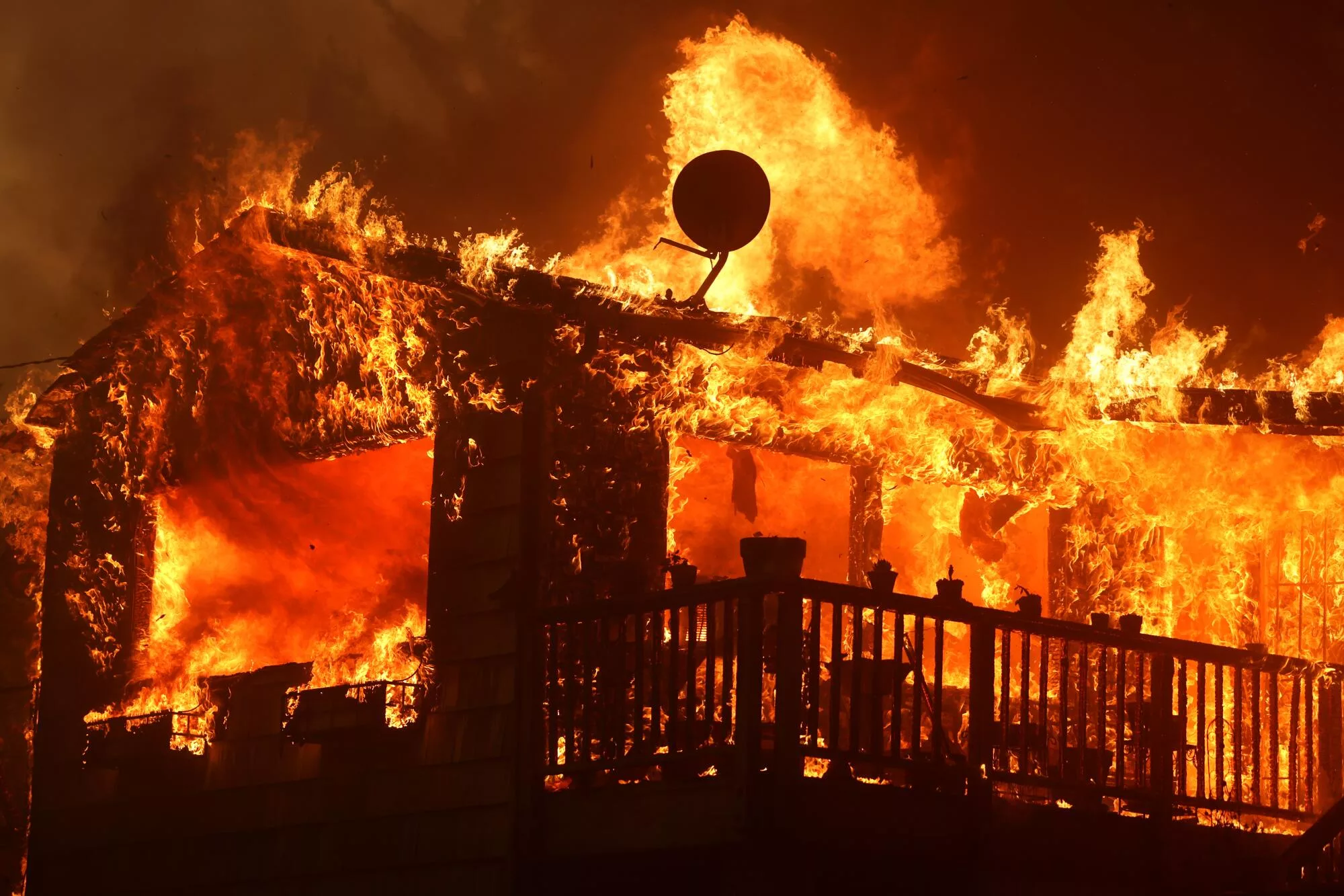 Los Angeles Wildfires: A Reflection Of Our Times Through Betting Trends Los Angeles Wildfires: A Reflection Of Our Times Through Betting Trends