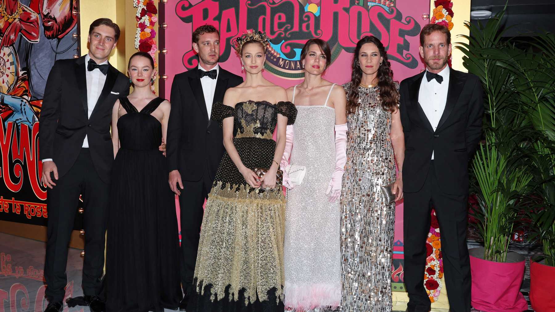 Los Mejores Looks Del Baile De La Rosa 2025: Carolina De Mónaco Y Alexandra De Hannover Los Mejores Looks Del Baile De La Rosa 2025: Carolina De Mónaco Y Alexandra De Hannover