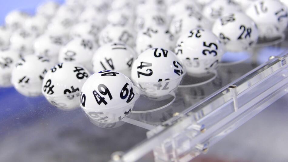 Lotto 6aus49 Vom 9.4.2025: Die Gewinnzahlen Des Mittwochs Lotto 6aus49 Vom 9.4.2025: Die Gewinnzahlen Des Mittwochs