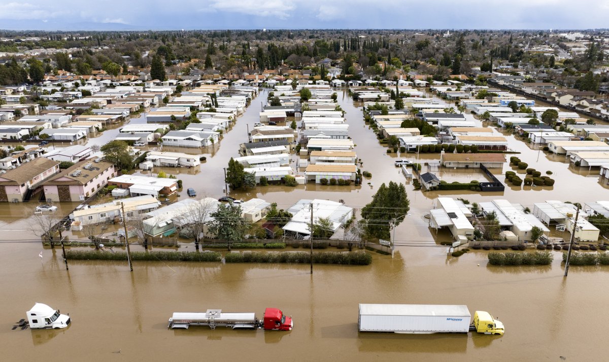 Louisville Faces Triple Threat: Snowstorm, Tornadoes, And Record Flooding In 2025 Louisville Faces Triple Threat: Snowstorm, Tornadoes, And Record Flooding In 2025
