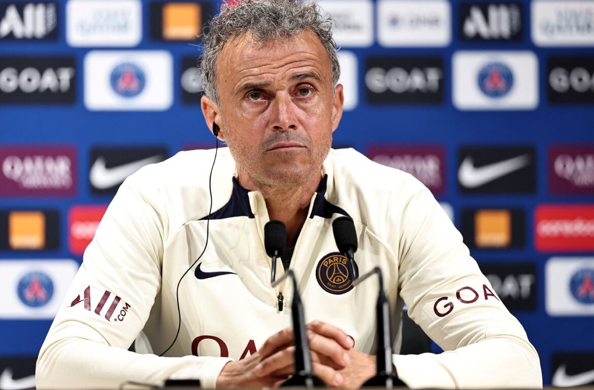 Luis Enrique I Tregon Derën Pesë Yjeve Të PSG-së Luis Enrique I Tregon Derën Pesë Yjeve Të PSG-së
