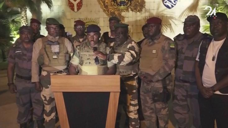 Macron Au Gabon : Une Nouvelle Ère Pour Les Relations Franco-africaines ? Macron Au Gabon : Une Nouvelle Ère Pour Les Relations Franco-africaines ?
