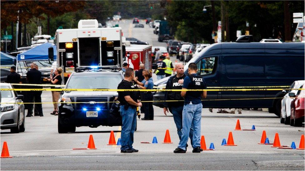 Man Arrested For Threatening To Bomb Saturday Night Live; Connection To Scarlett Johansson Man Arrested For Threatening To Bomb Saturday Night Live; Connection To Scarlett Johansson