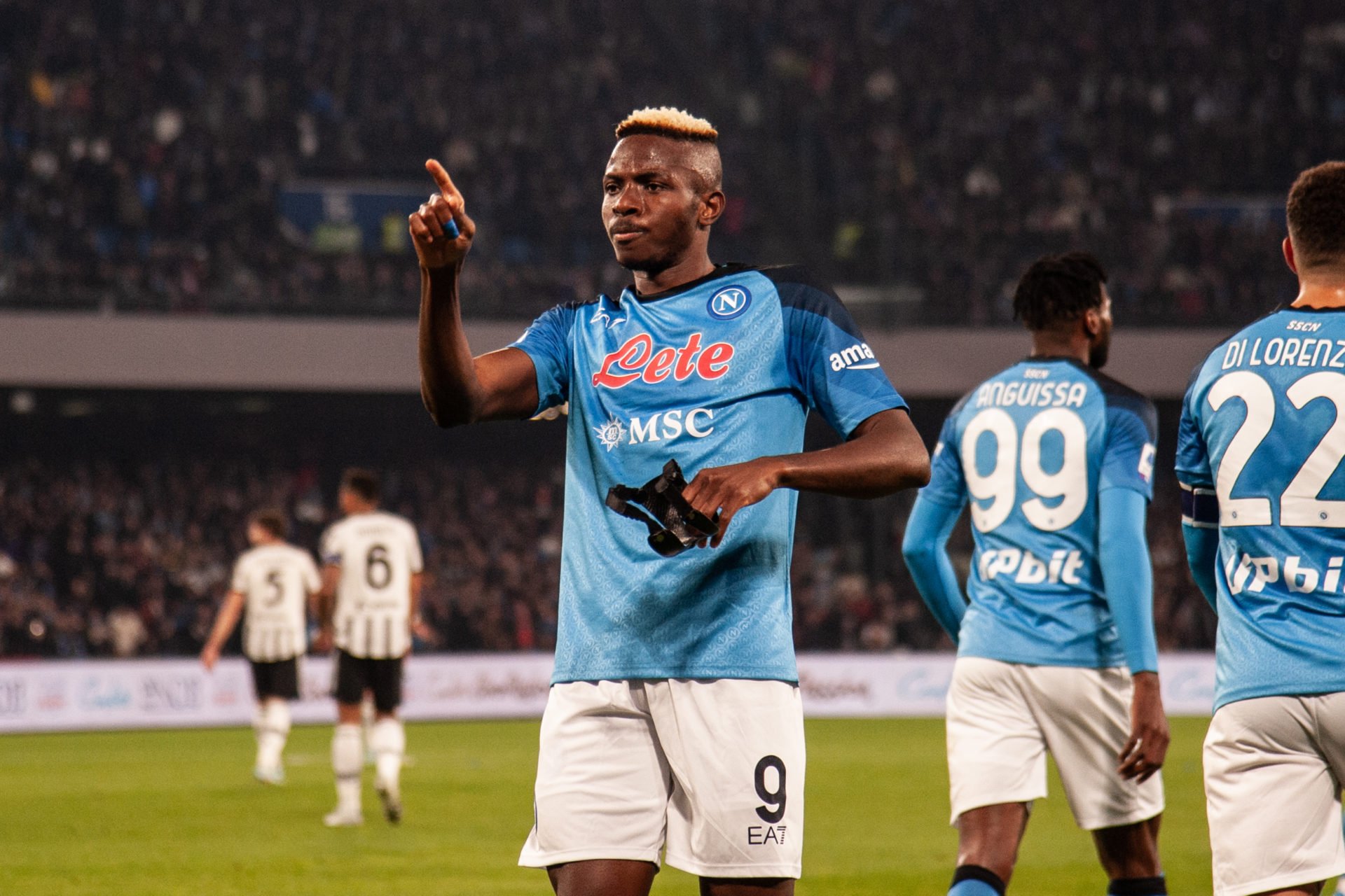 Manchester United Receive Boost In Victor Osimhen Pursuit Following Chelsea's Decision Manchester United Receive Boost In Victor Osimhen Pursuit Following Chelsea's Decision