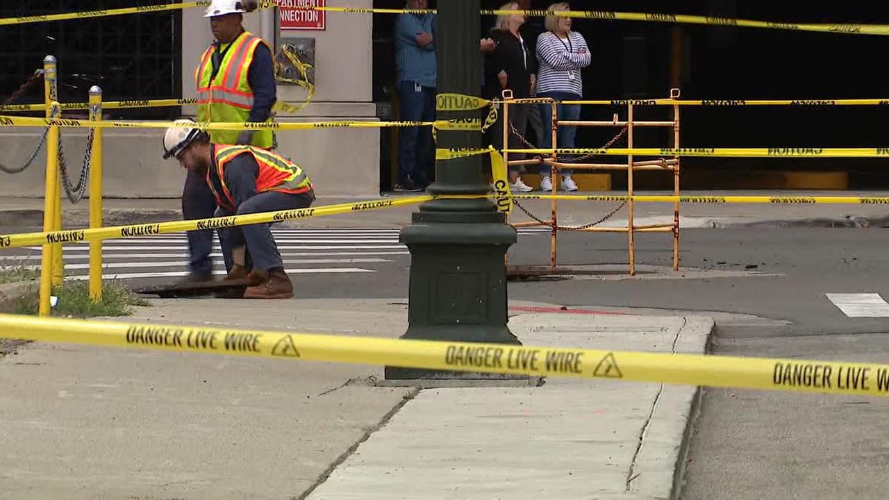 Manhole Explosion: Woman And Children Narrowly Escape Injury Manhole Explosion: Woman And Children Narrowly Escape Injury