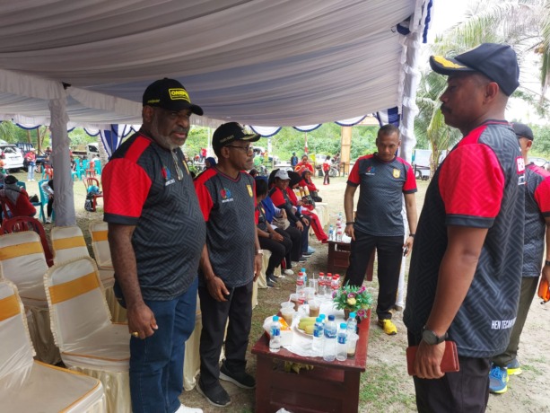 Mari Dukung Persipura: Himbauan Kakanwil Papua Untuk Masyarakat Papua Mari Dukung Persipura: Himbauan Kakanwil Papua Untuk Masyarakat Papua