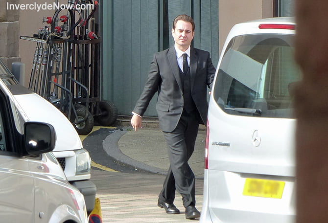 Martin Compston: Comparing Vegas And Greenock Martin Compston: Comparing Vegas And Greenock