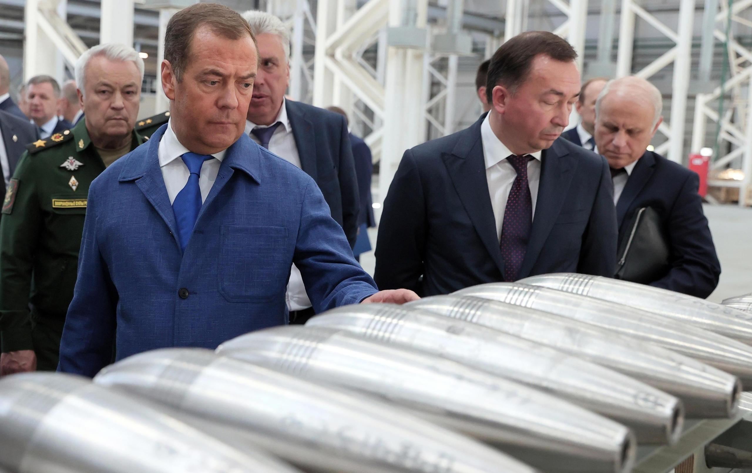 Medvedev: La Minaccia Nucleare E La Percezione Della Russofobia In Europa Medvedev: La Minaccia Nucleare E La Percezione Della Russofobia In Europa