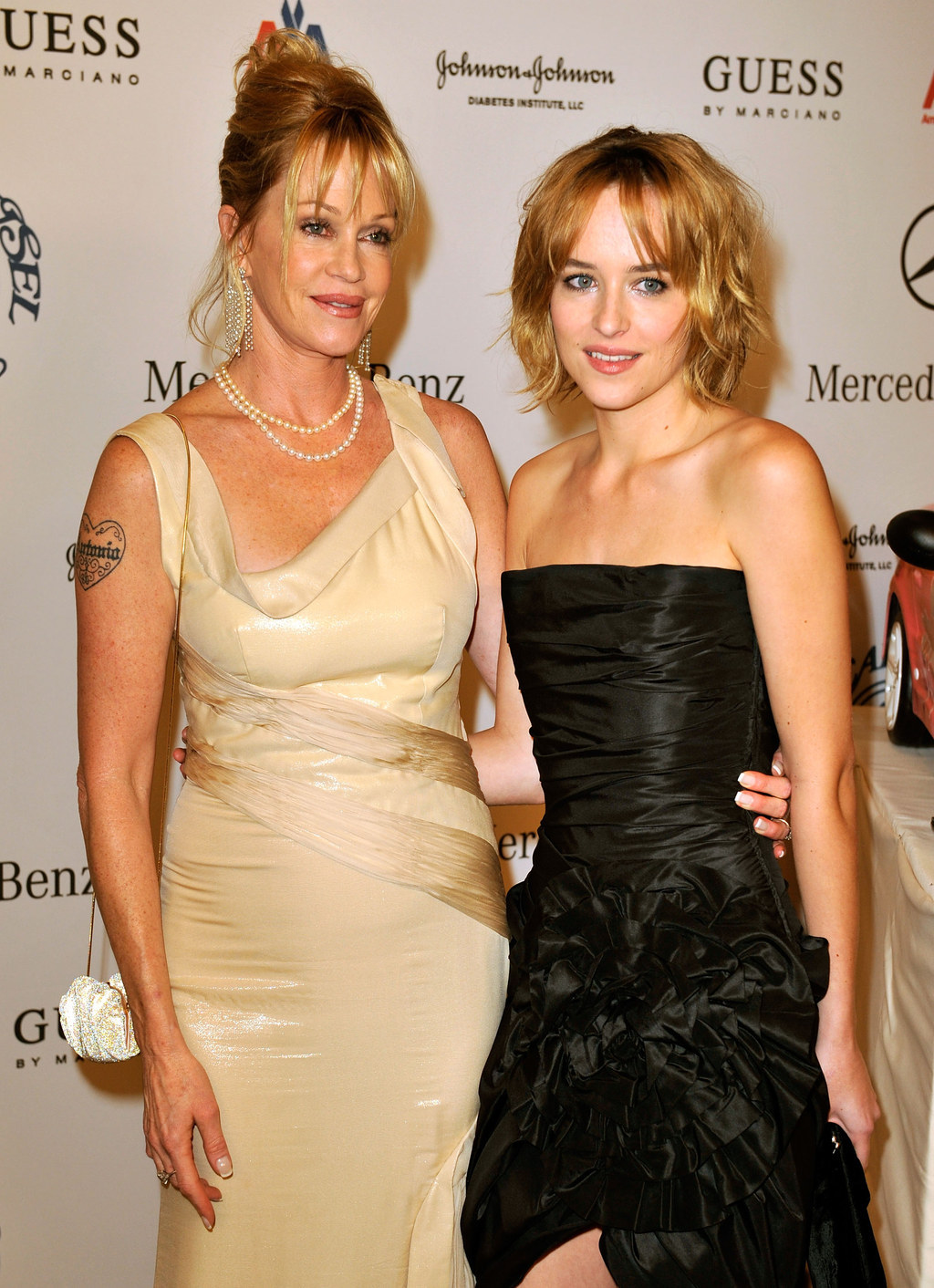 Melanie Griffith And Dakota Johnson's Matching Spring Outfits Melanie Griffith And Dakota Johnson's Matching Spring Outfits