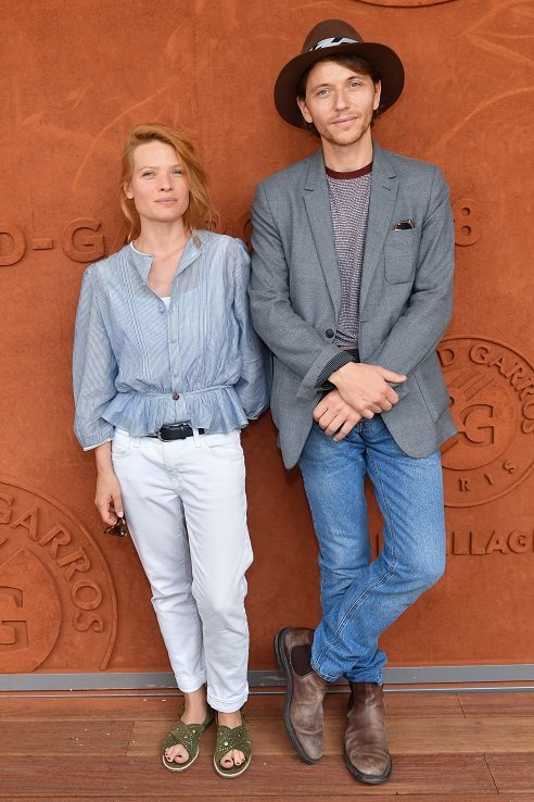 Mélanie Thierry Et Raphaël : Parents De Trois Enfants, Des Âges Différents, Des Défis Différents Mélanie Thierry Et Raphaël : Parents De Trois Enfants, Des Âges Différents, Des Défis Différents