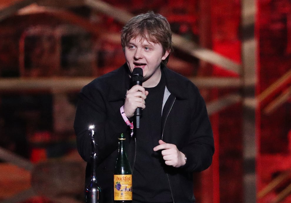 Mental Health Benefit Gig: Lewis Capaldi Back On Stage After Two Years Mental Health Benefit Gig: Lewis Capaldi Back On Stage After Two Years