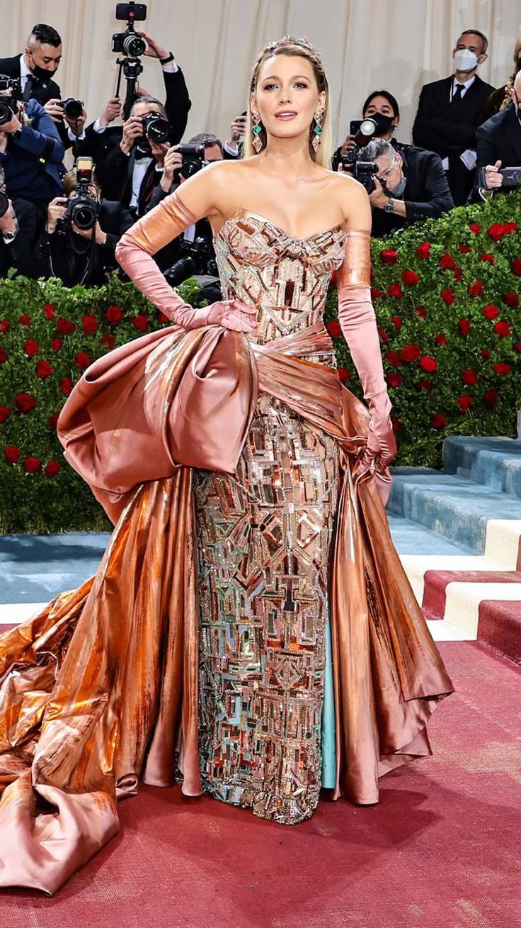 Met Gala 2025: Top Looks And Fashion Statements From The Red Carpet Met Gala 2025: Top Looks And Fashion Statements From The Red Carpet