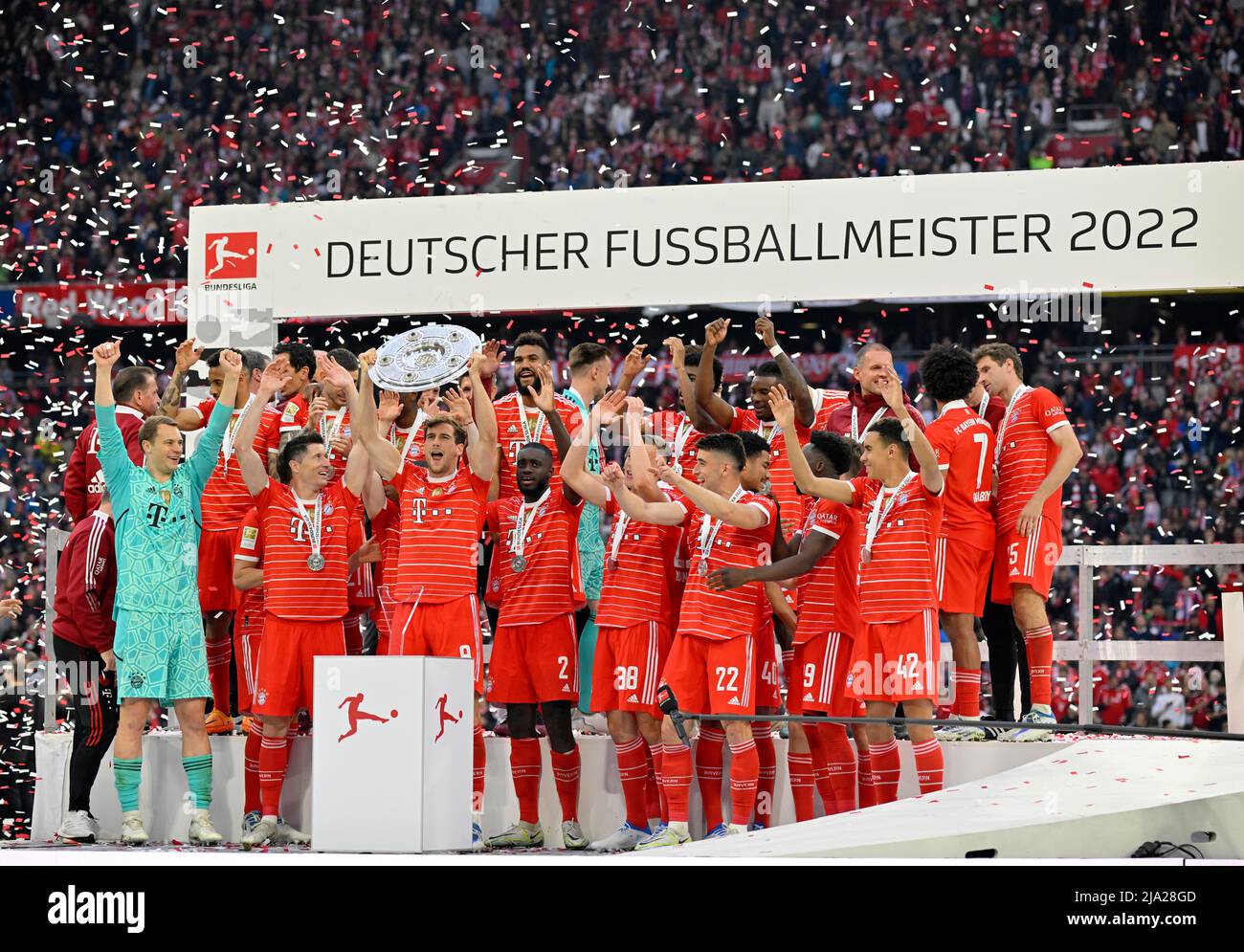Muller's Bayern Farewell: Championship Celebration At Allianz Arena Muller's Bayern Farewell: Championship Celebration At Allianz Arena