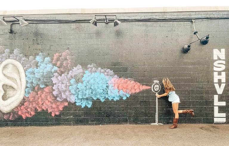Nashville Artist Paints Murals Showcasing Black Women's Stories Nashville Artist Paints Murals Showcasing Black Women's Stories