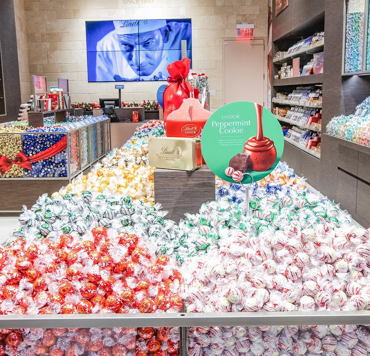 New Lindt Chocolate Shop Opens In Central London New Lindt Chocolate Shop Opens In Central London