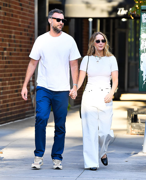 New Photos: Jennifer Lawrence And Cooke Maroney's Public Appearance Following Baby No. 2 News New Photos: Jennifer Lawrence And Cooke Maroney's Public Appearance Following Baby No. 2 News
