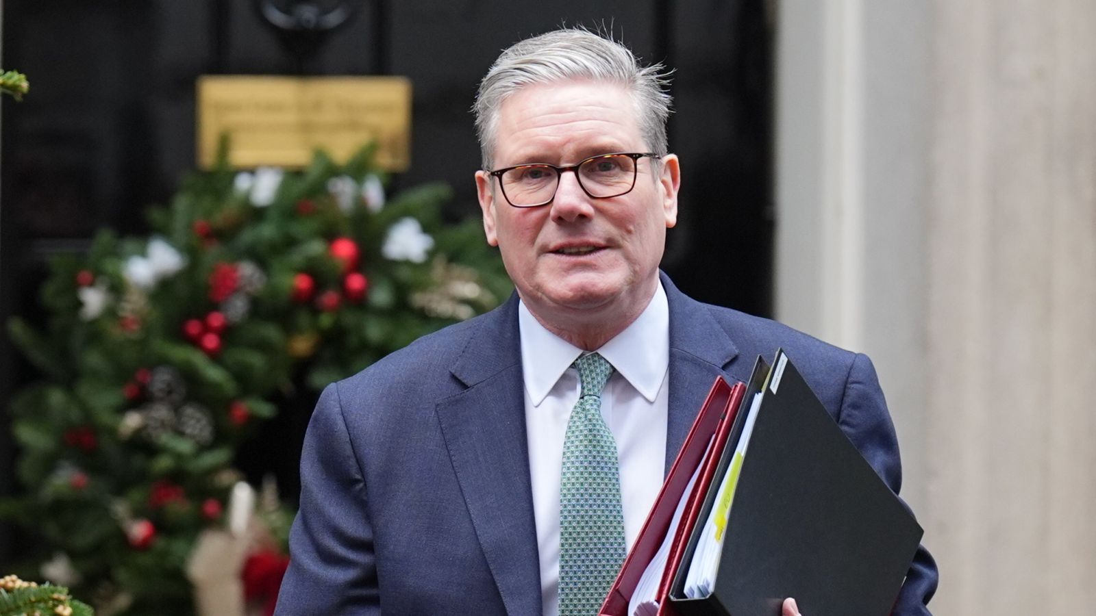 New Poll: Farage Surpasses Starmer For Prime Minister In Over Half Of UK Constituencies New Poll: Farage Surpasses Starmer For Prime Minister In Over Half Of UK Constituencies
