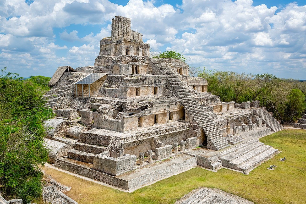 Newly Discovered 3,000-Year-Old Mayan Site Features Extensive Canal System And Pyramids Newly Discovered 3,000-Year-Old Mayan Site Features Extensive Canal System And Pyramids
