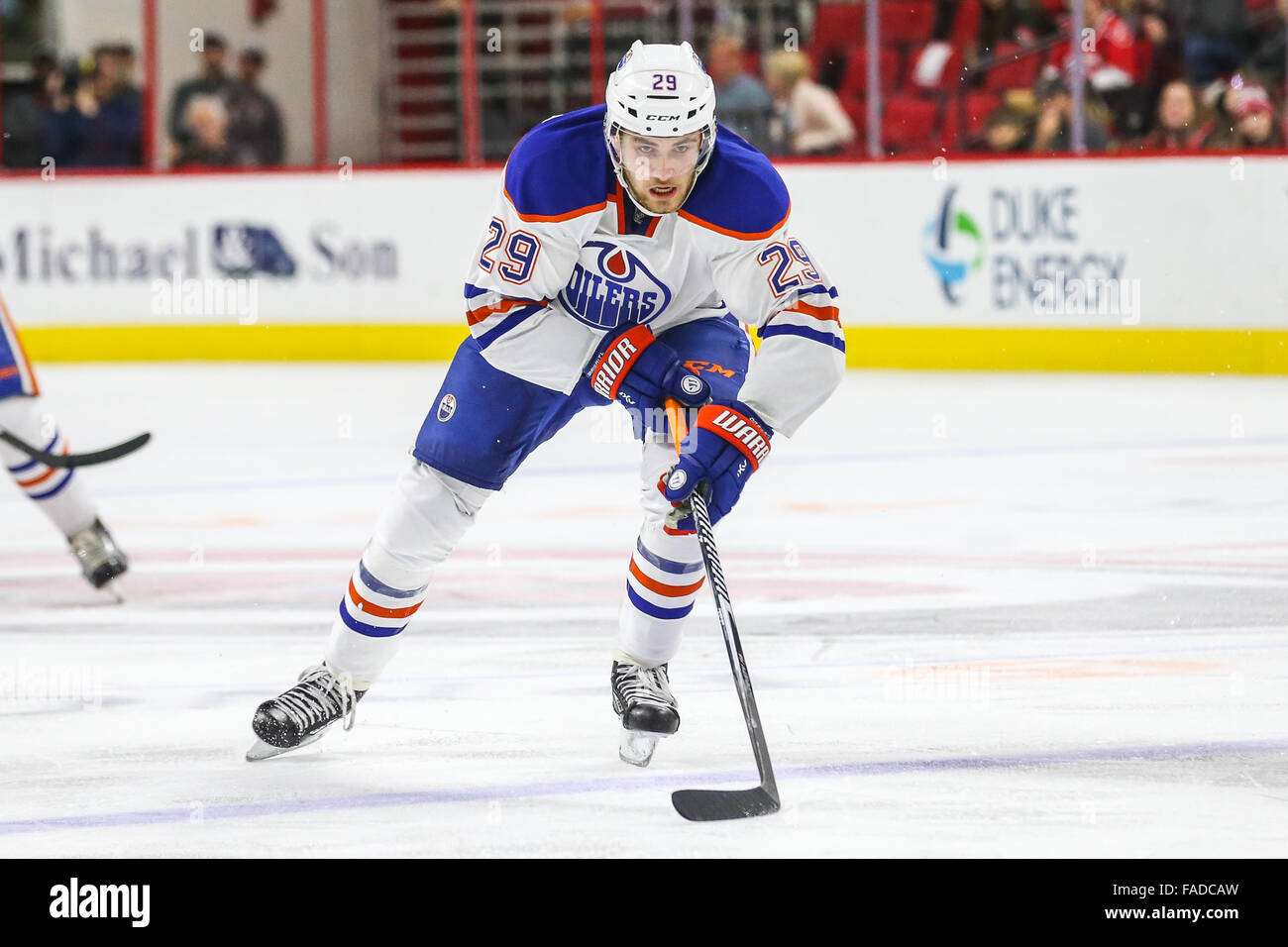 NHL News: Leon Draisaitl Injured, Leaves Oilers Game NHL News: Leon Draisaitl Injured, Leaves Oilers Game