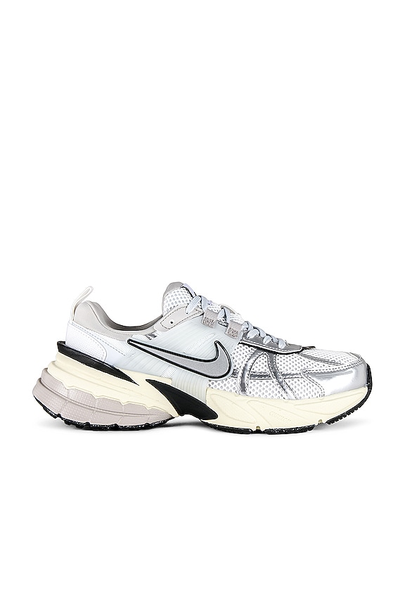 Nike Sneaker Sale: Revolve - Low Prices From $39 Nike Sneaker Sale: Revolve - Low Prices From $39