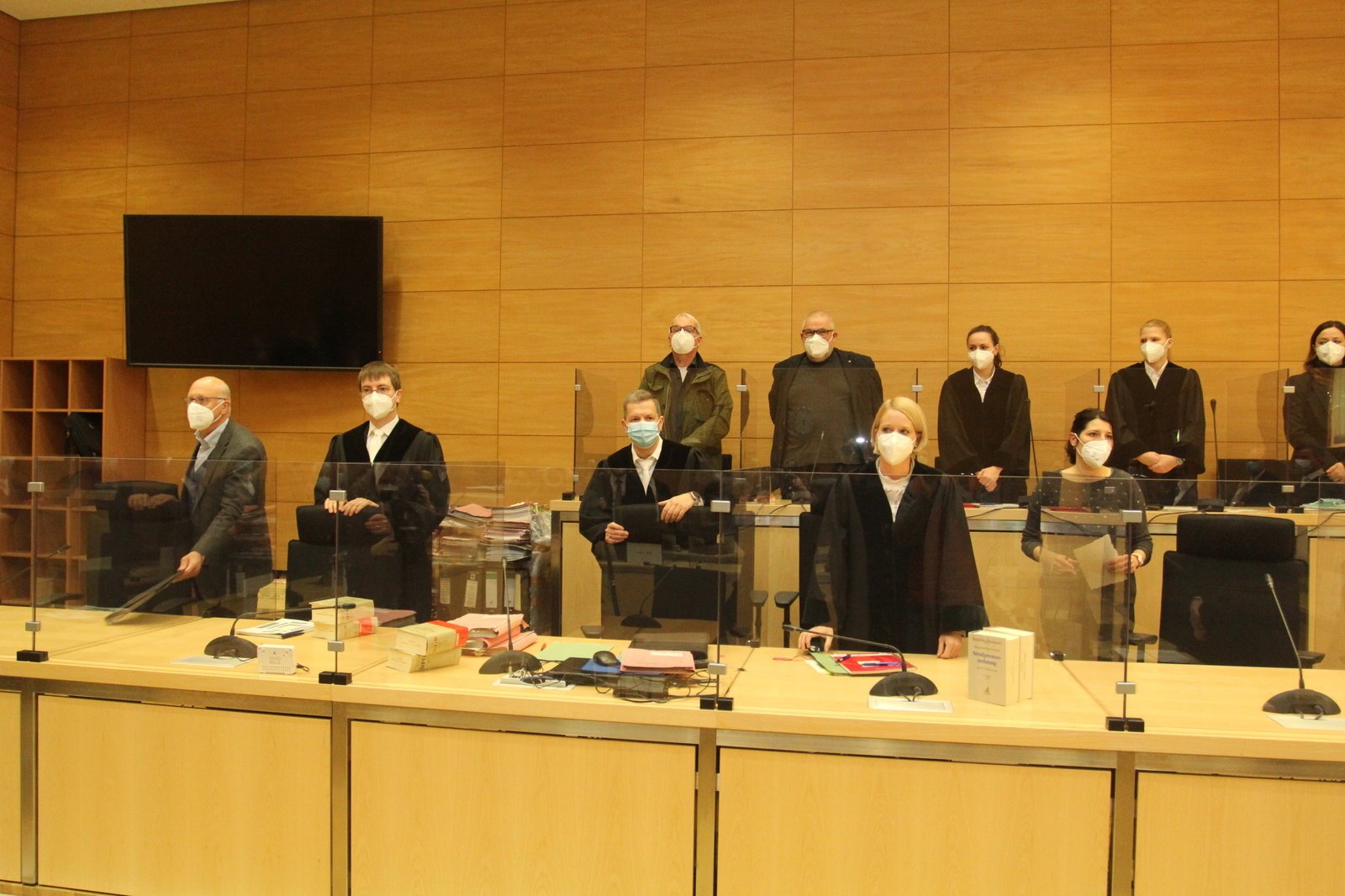 Nordrhein-Westfalen: Uni-Notenmanipulation – Gefängnisstrafen Für Angeklagte Nordrhein-Westfalen: Uni-Notenmanipulation – Gefängnisstrafen Für Angeklagte