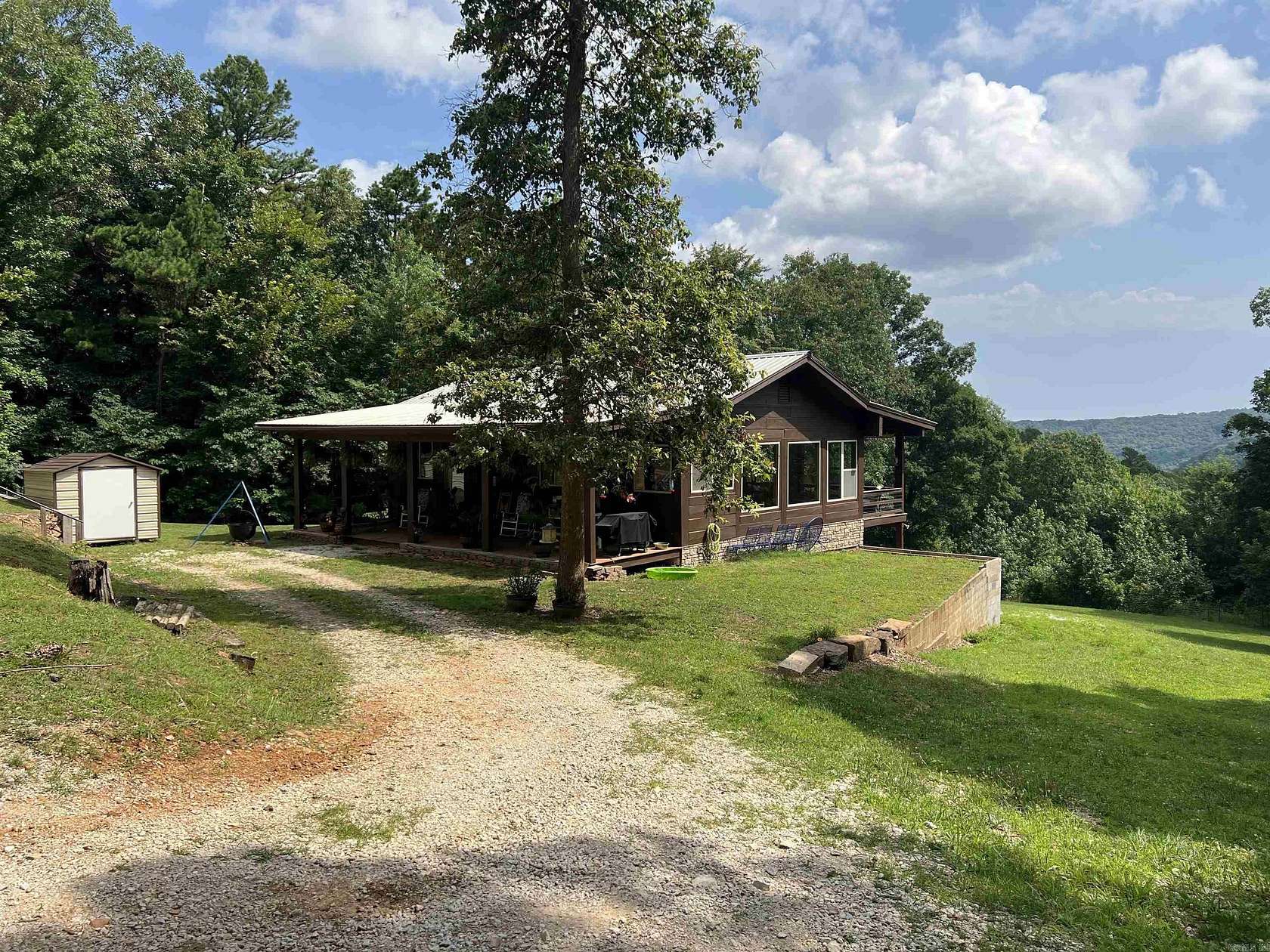 Northern Arkansas' Difficult Terrain: An Escapee's Advantage Northern Arkansas' Difficult Terrain: An Escapee's Advantage