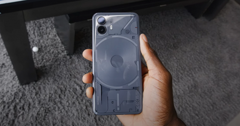 Nothing's Phone (2): A Modular Phone Revolution? Nothing's Phone (2): A Modular Phone Revolution?