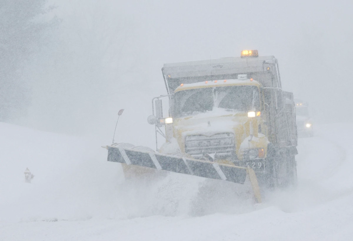 NYC Suburbs Brace For Spring Snow: 1-2 Inches Predicted NYC Suburbs Brace For Spring Snow: 1-2 Inches Predicted