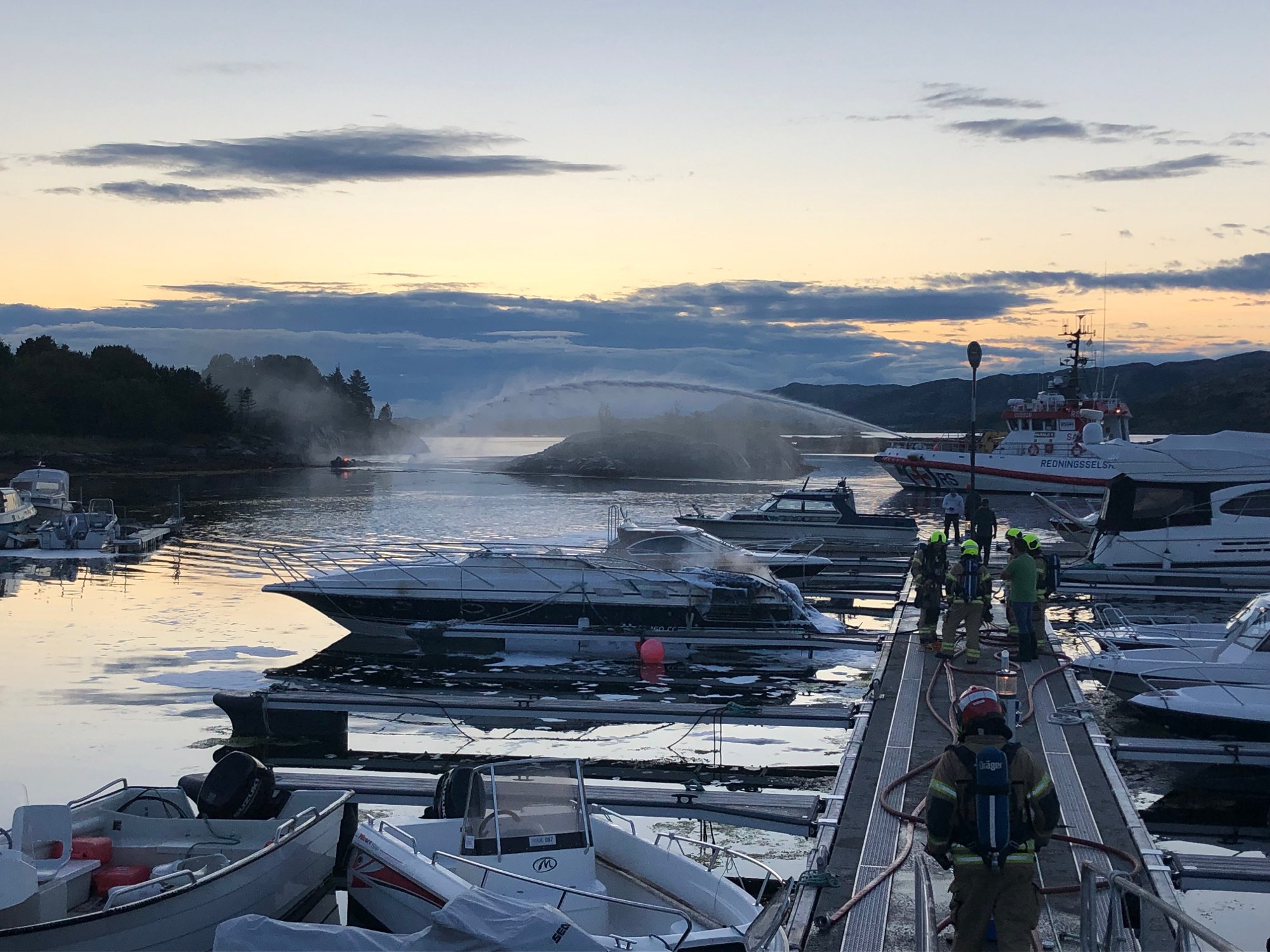 Nyhetsvarsel: Brann Ødelegger Fire Båter I Oslo Nyhetsvarsel: Brann Ødelegger Fire Båter I Oslo