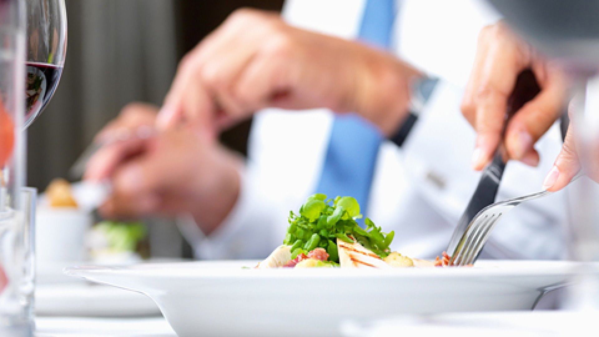 Office Lunch Etiquette: 6 Rules For A Smooth Experience Office Lunch Etiquette: 6 Rules For A Smooth Experience