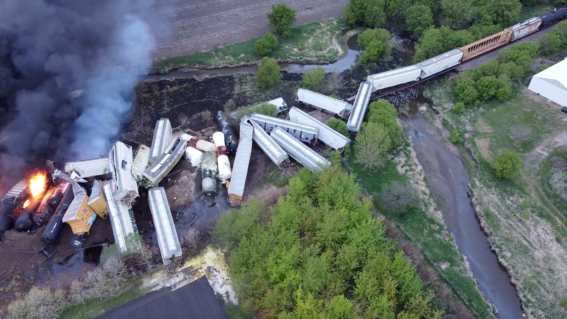 Ohio Derailment: Investigation Into Lingering Toxic Chemicals In Buildings Ohio Derailment: Investigation Into Lingering Toxic Chemicals In Buildings